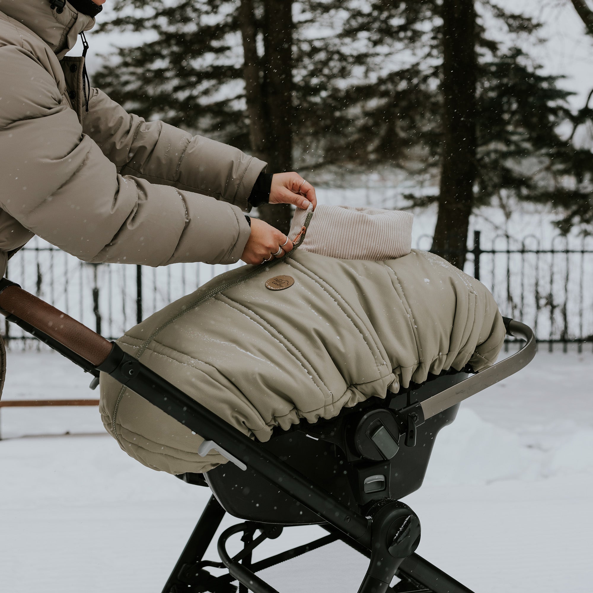 Combo : Housse légère et tuque en tricot 0-12m