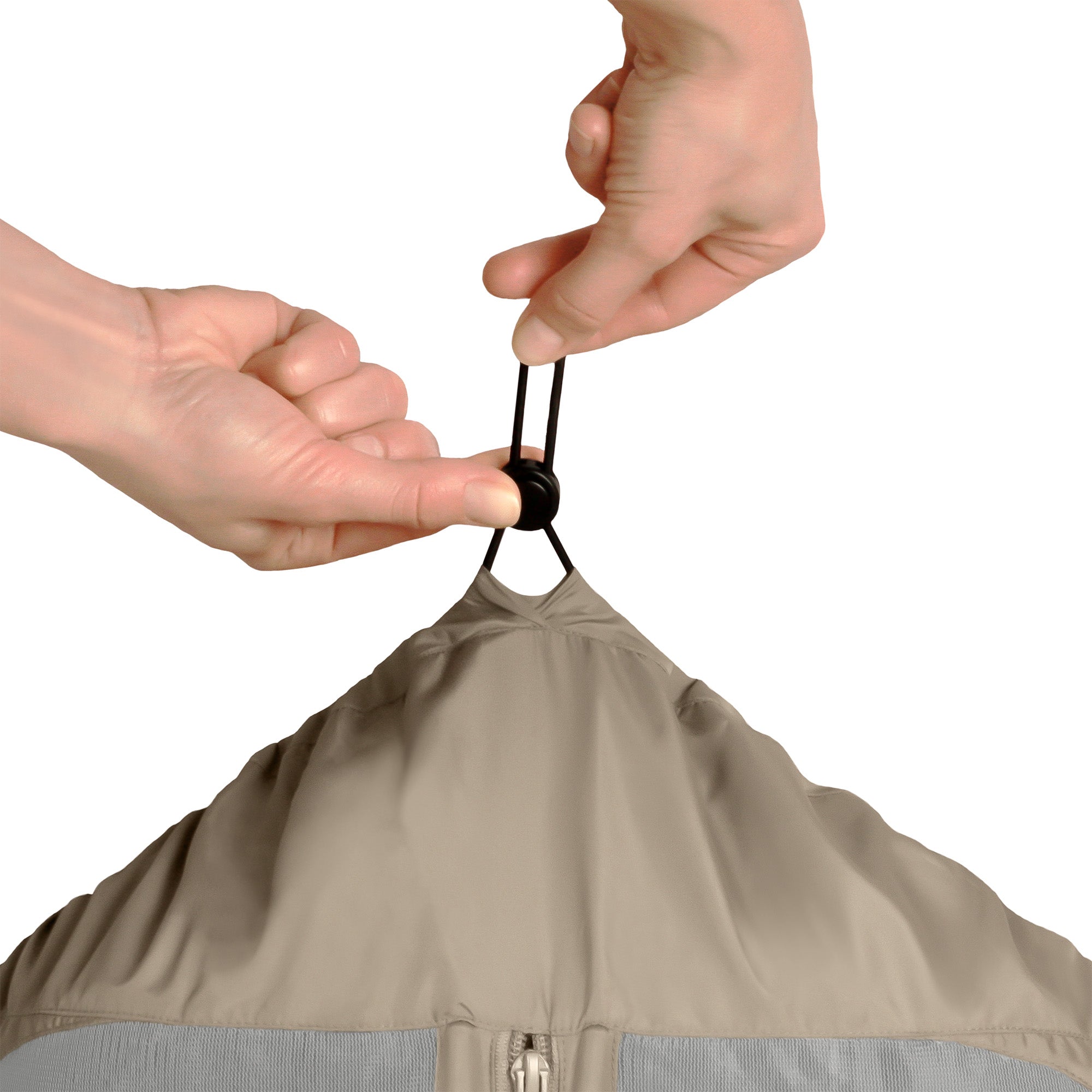 Elastic at the back of the Petit Coulou Biscotti summer car seat cover