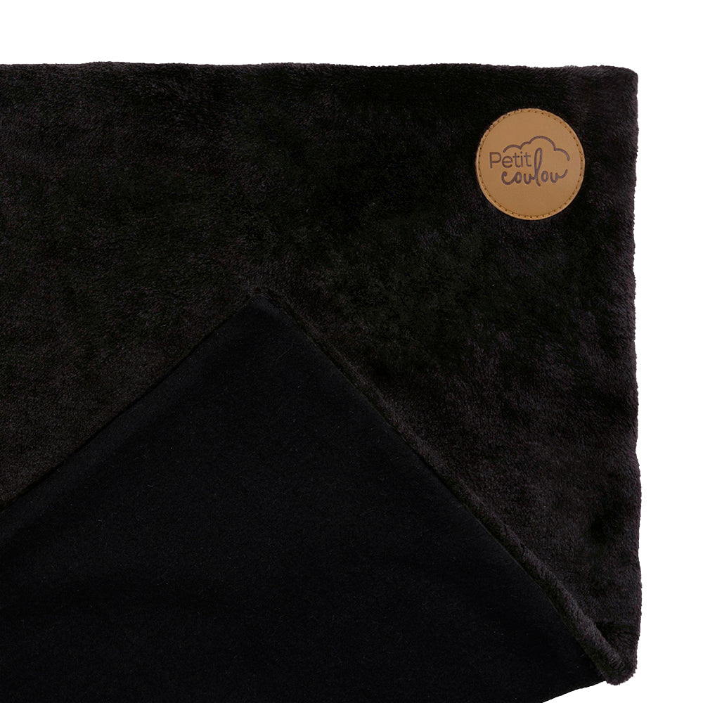 Onyx black blanket for baby car seat by Petit Coulou