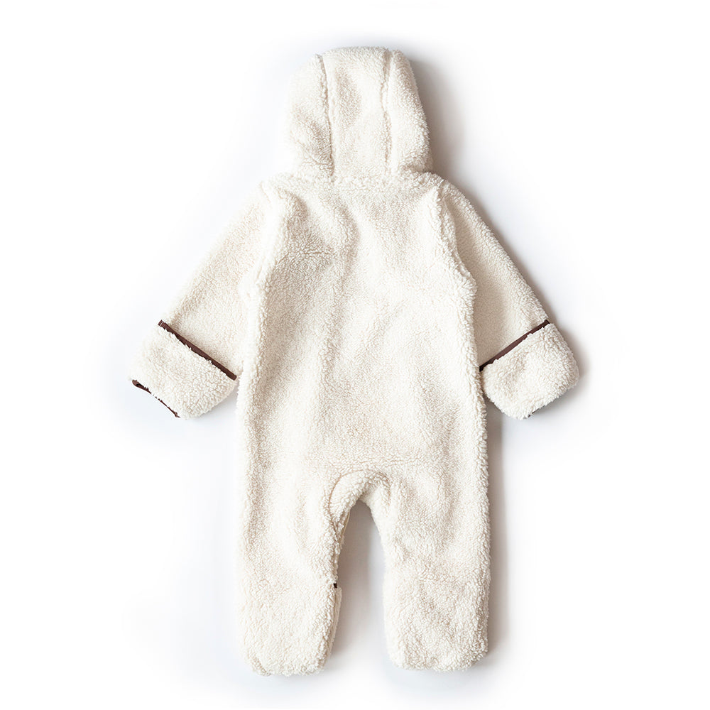 Dos de la combinaison en faux-mouton crème de Petit Coulou