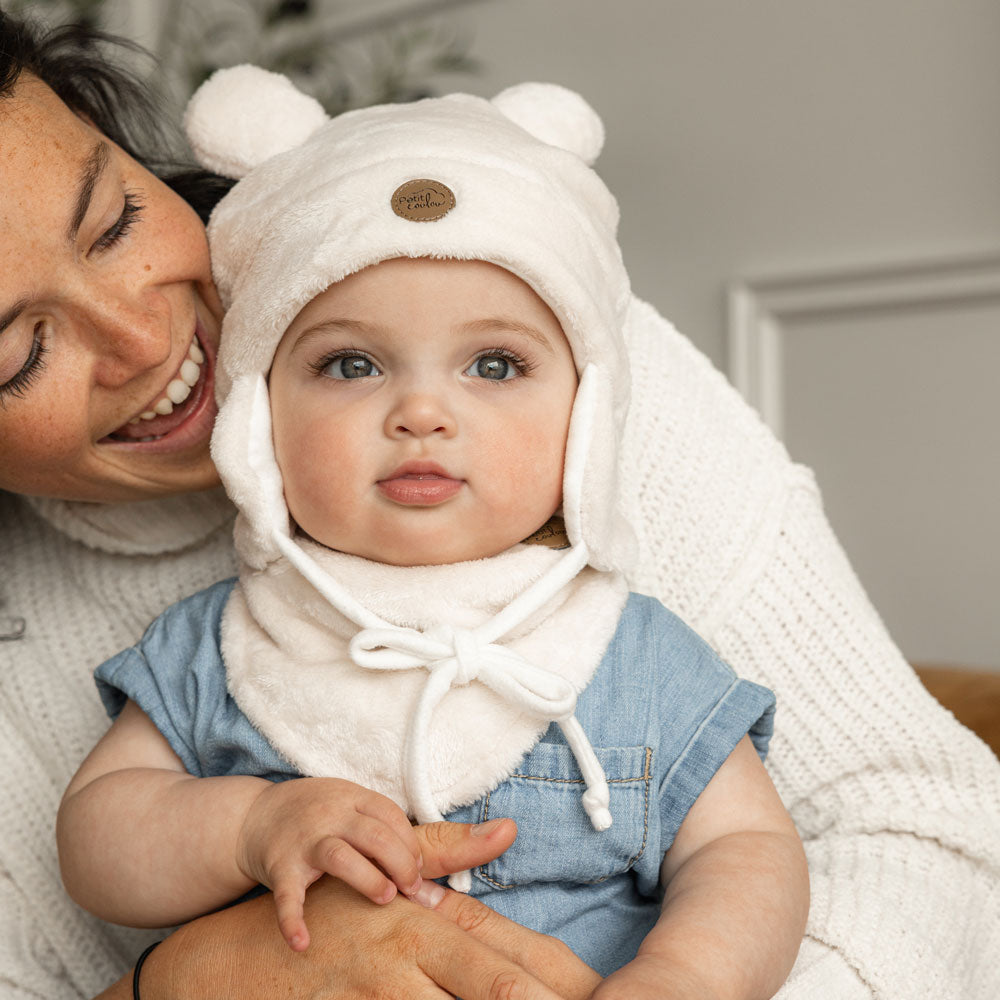 Tuque ourson avec oreilles et cache-cou pour bébé en minky couleur crÚme