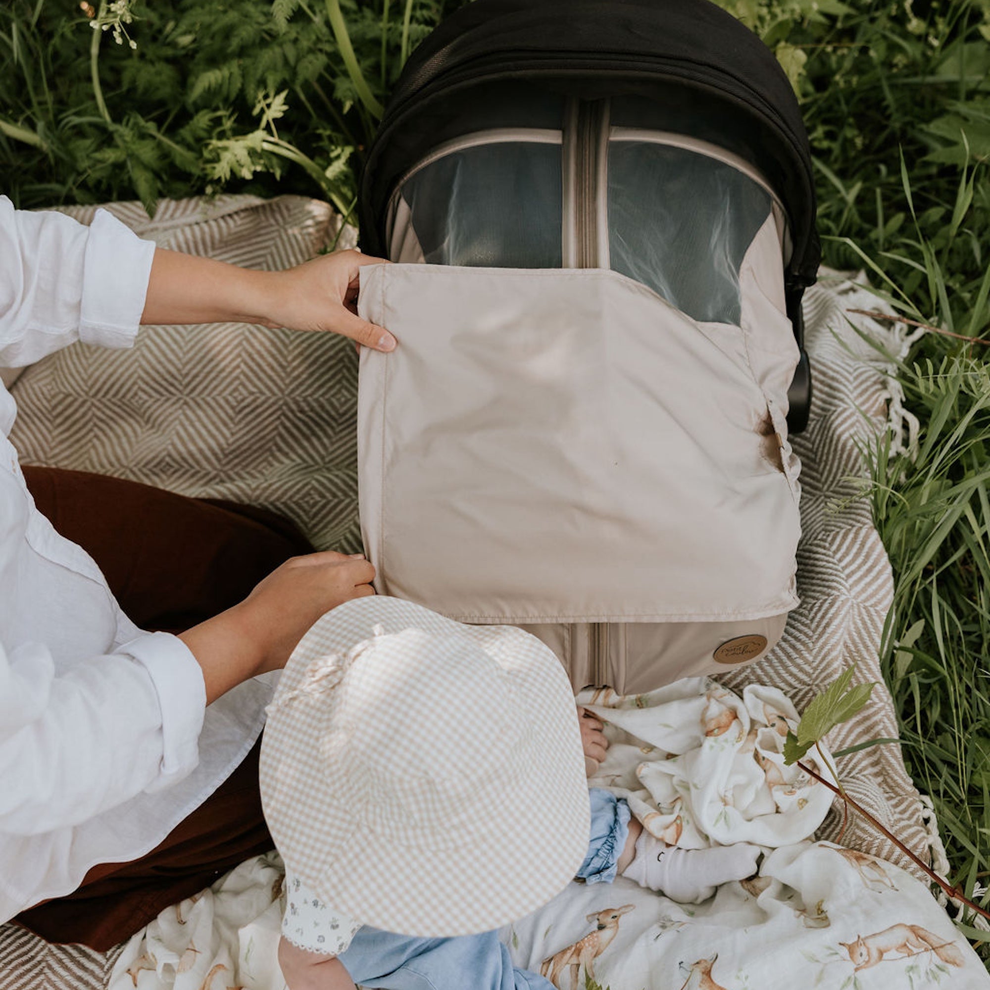Bundle: 4-in-1 Summer Car Seat Cover and Sun Hat
