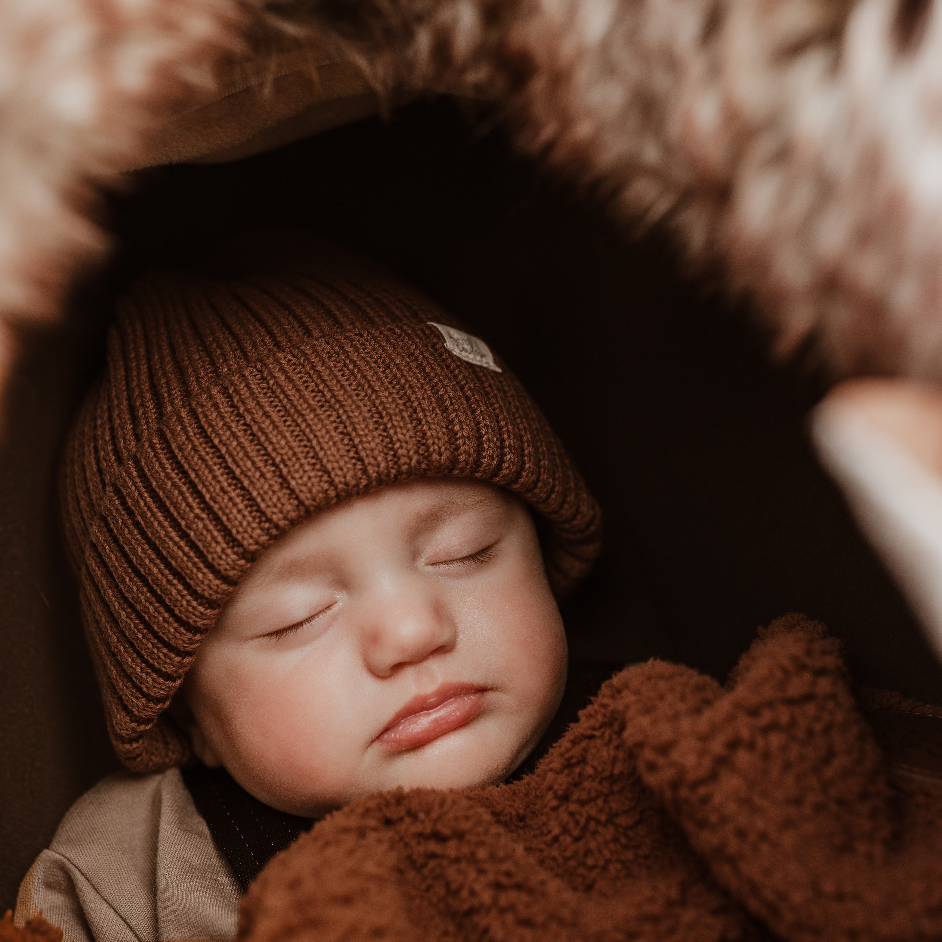 Evolutive knit hat for babies 0M-3T