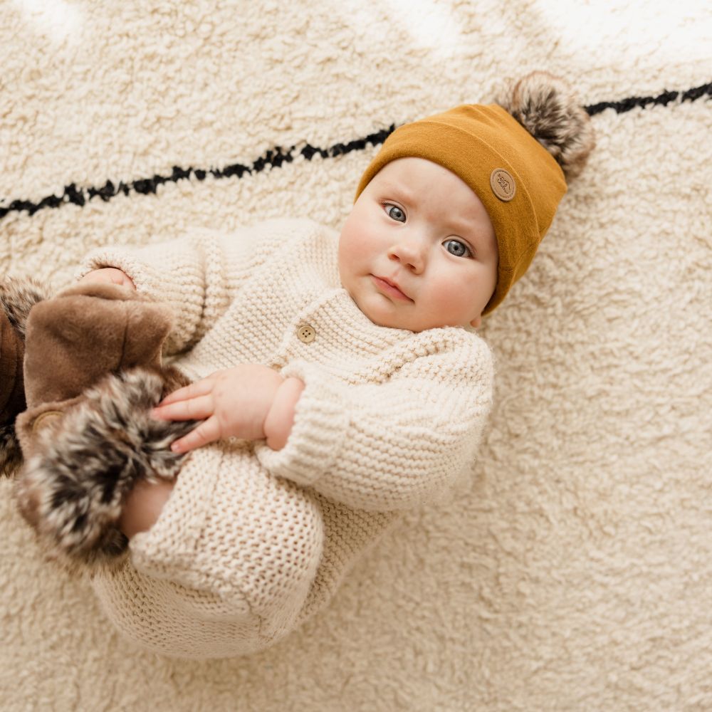pom pom baby beanie#color_amber#couleur_ambre