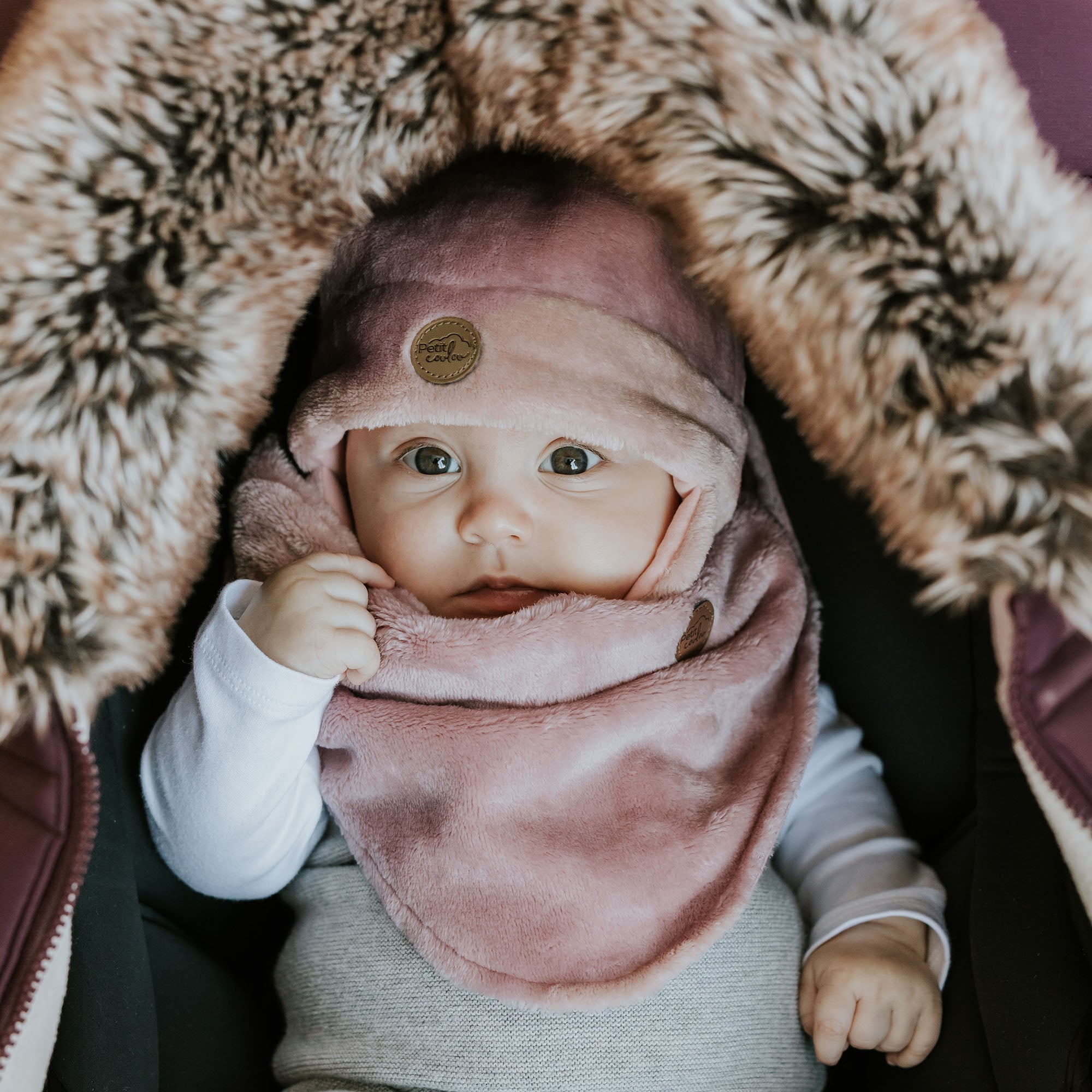 Cache-cou en Minky pour bébé (0-18m)