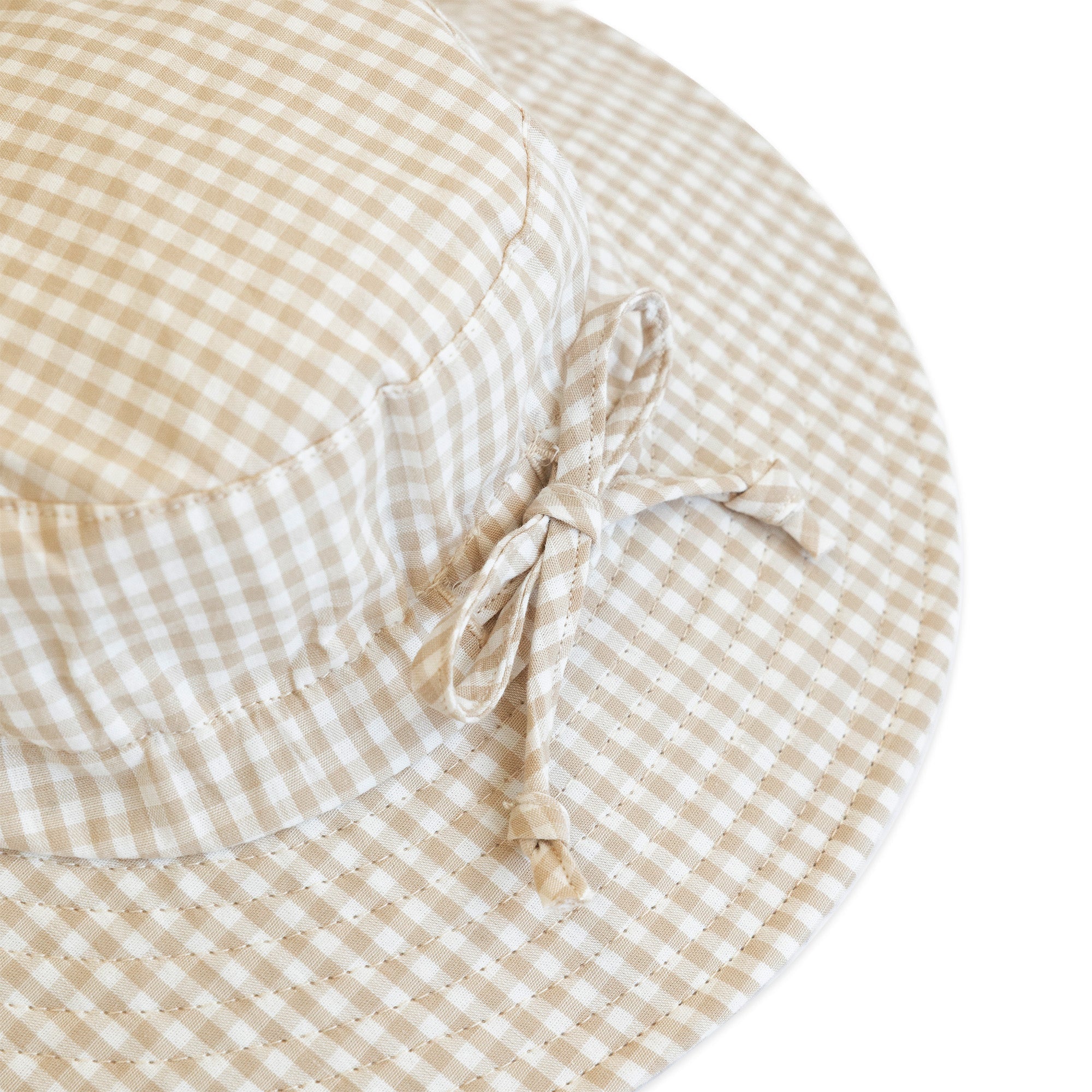 Boucle du chapeau soleil gingham de Petit Coulou